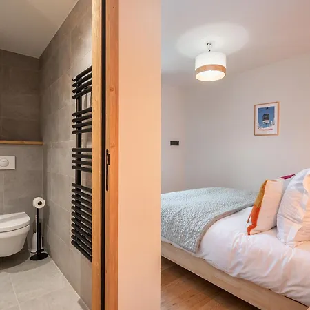 Erin Champagny-en-vanoise - By Emerald